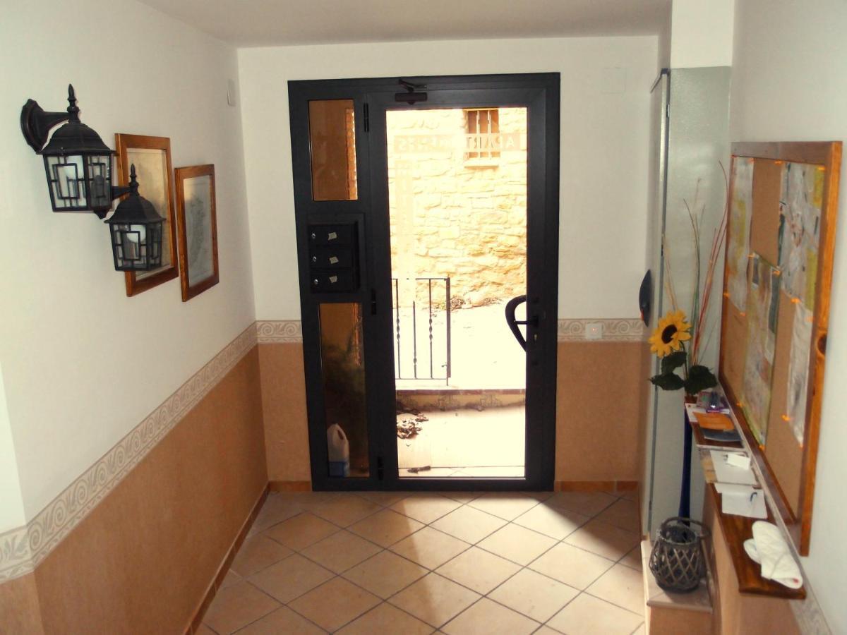 Apartaments Mitjavila Sant Salvador de Tolo Buitenkant foto